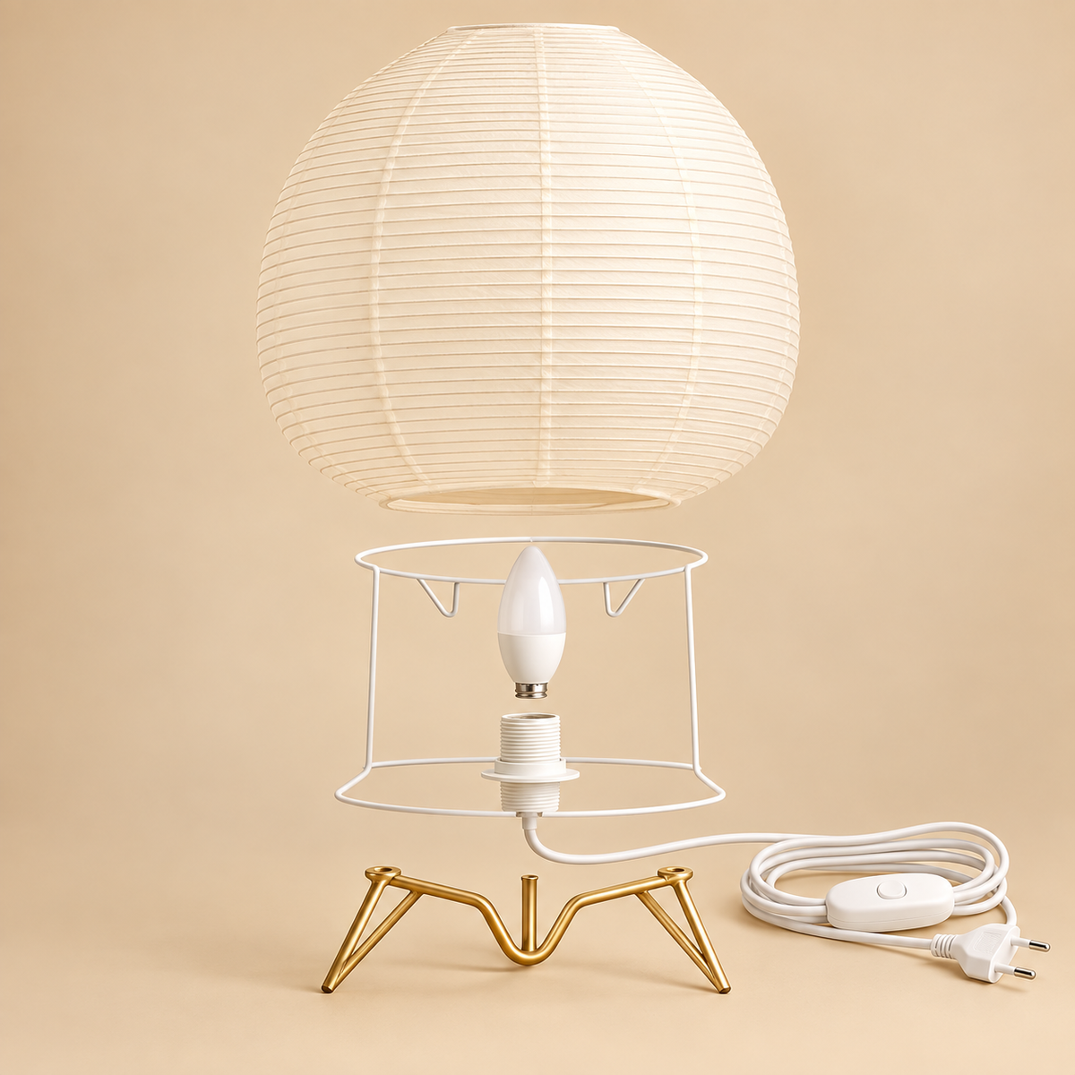 Lampe de Chevet Lanterne Ovale en Papier - Eclipsea | Cocon de Lune - détail des éléments : abat-jour en papier, structure blanche, ampoule, douille, câble avec interrupteur et pied doré