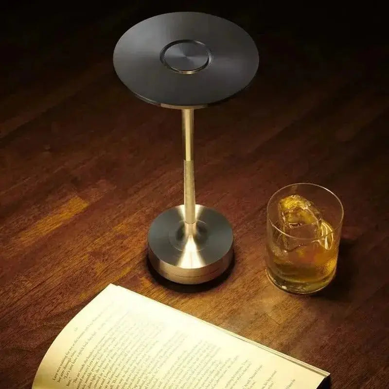 Lampe de Chevet Tactile en Aluminium - LumiTouch | Cocon de Lune