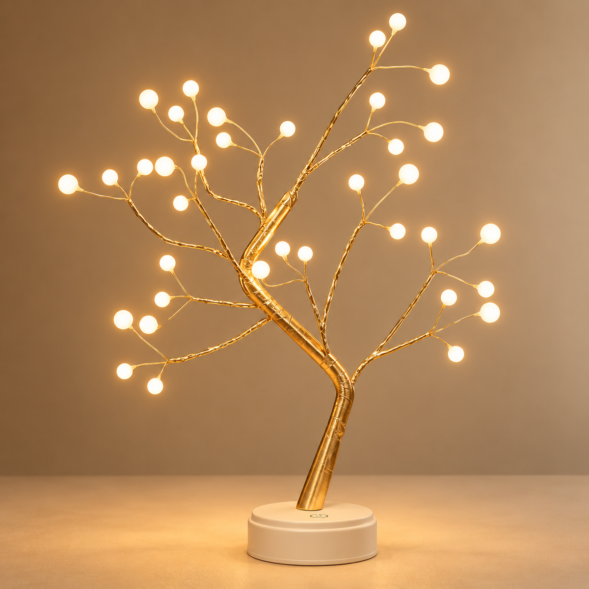 Lampe de Chevet Arbre Lumineux Bonsaï - Sylva, modèle Perles dorées allumé | Cocon de Lune
