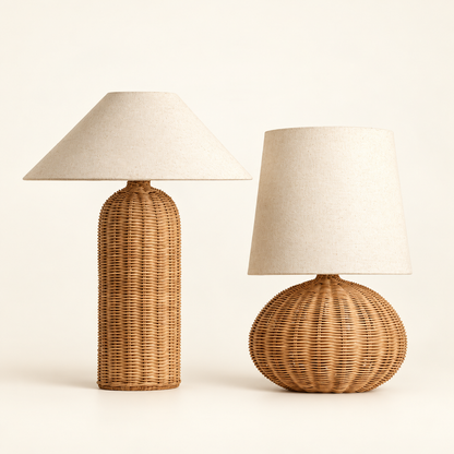 Grande Lampe de Chevet en Rotin Tressé - Tissage Élégant | Cocon de Lune - modèles Colonne et Boule