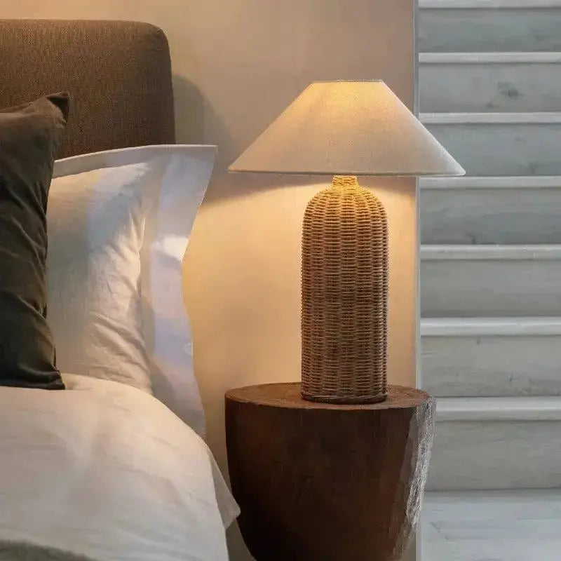 Lampe de Chevet en Rotin - Tissage Élégant - Cocon de Lune