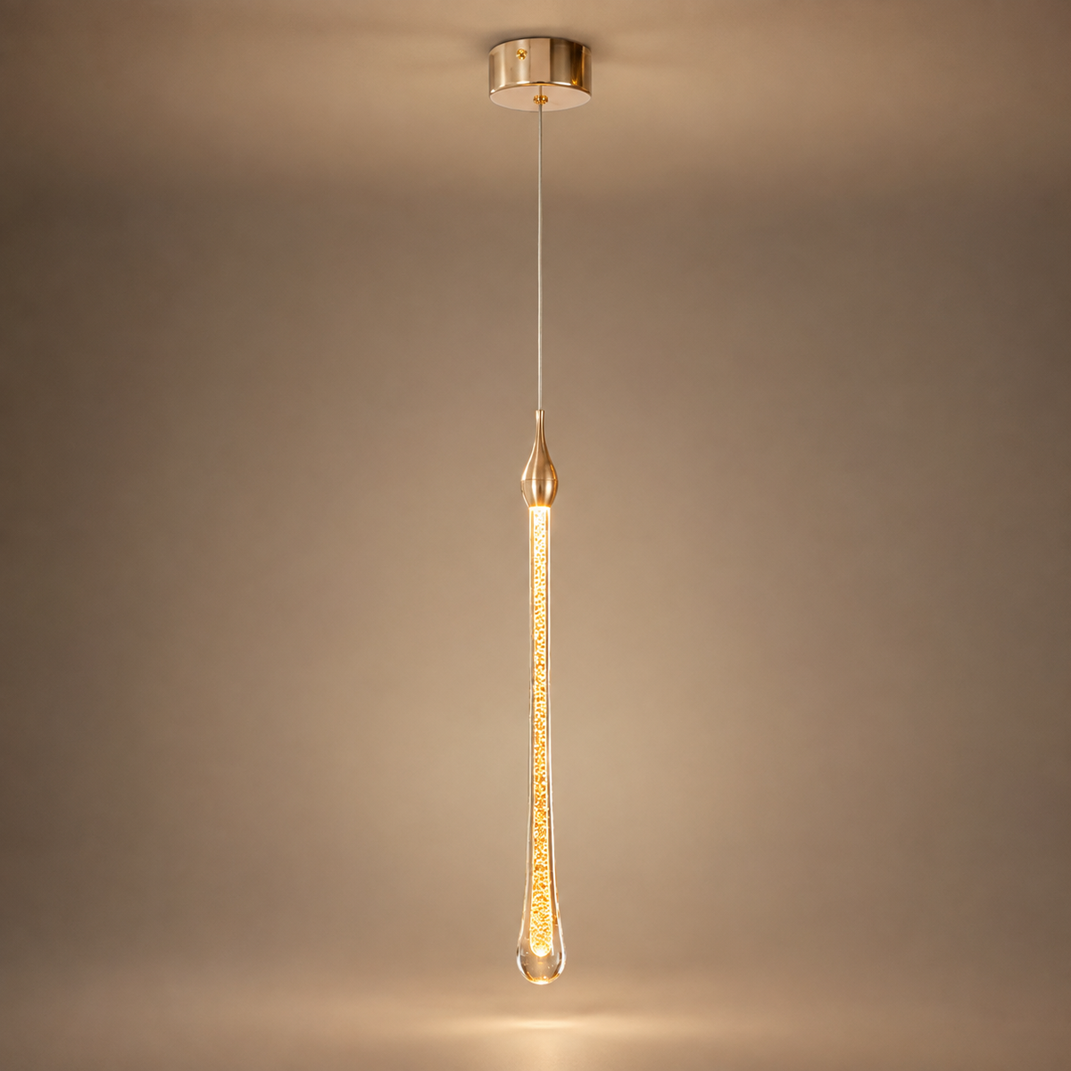 Suspension Tige de Lumiere grande goutte de 35 cm allumee